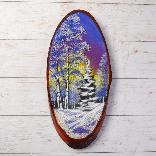 Зимний пейзаж на срезе дерева