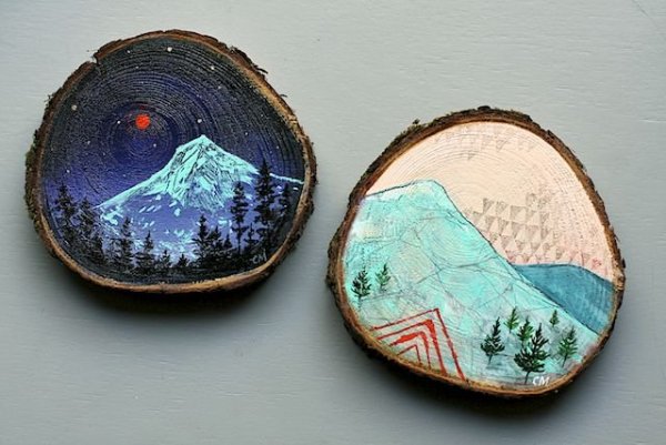 Горы на срезе дерева