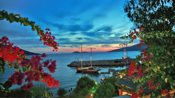 Стамбул Босфор весной