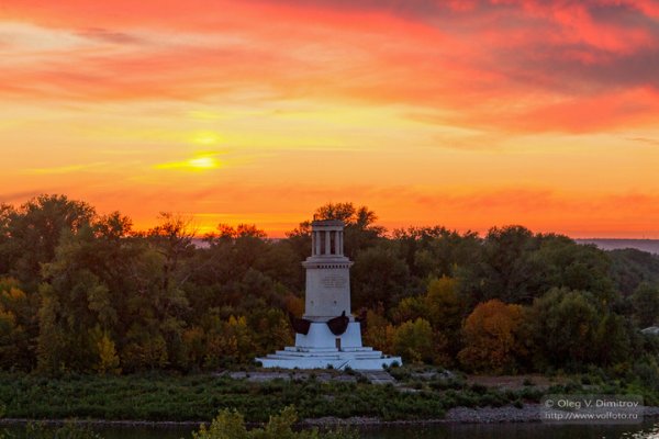 Памятник Маяк Волгоград