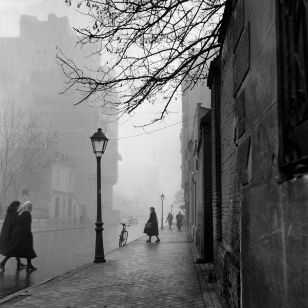 Серый городской пейзаж