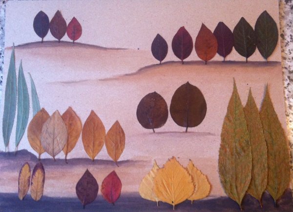 Пейзаж из сухих листьев