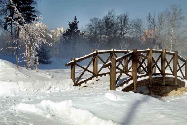 Мост зимой
