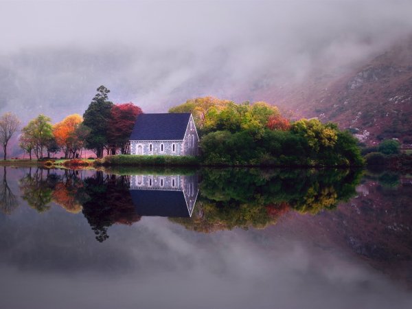 Дом у озера штат Монтана