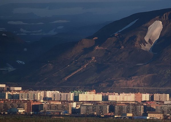 Гора Шмидтиха Норильск