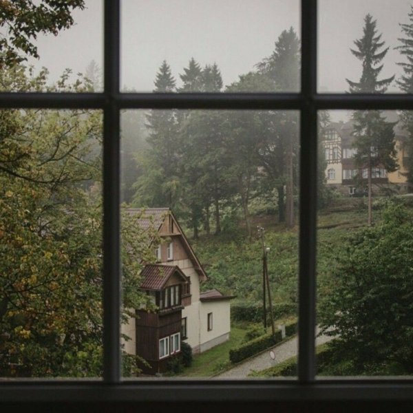 Разбитое окно