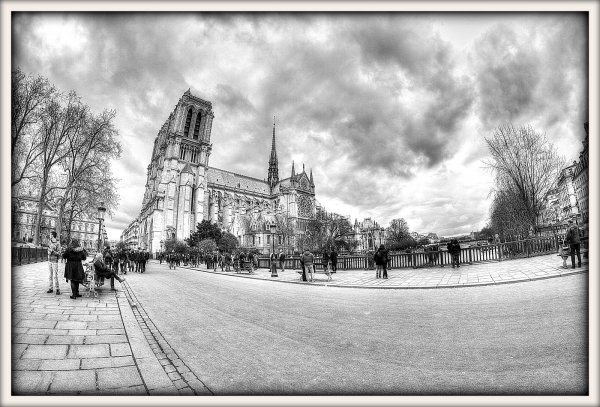 Городской пейзаж черно белый