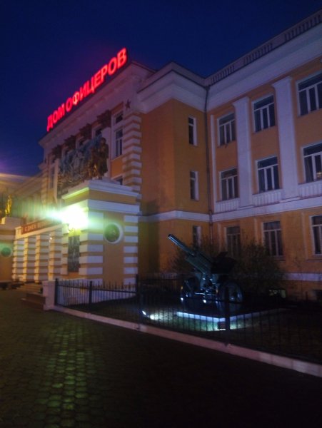 Пейзаж здания карандашом