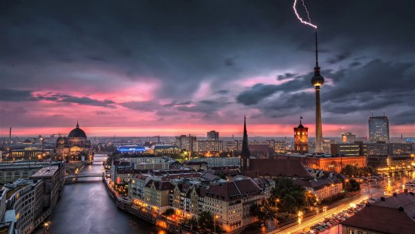 Столица Германии Берлин фото