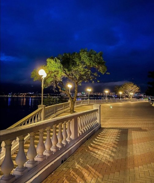 Говард Беренс (Howard Behrens)