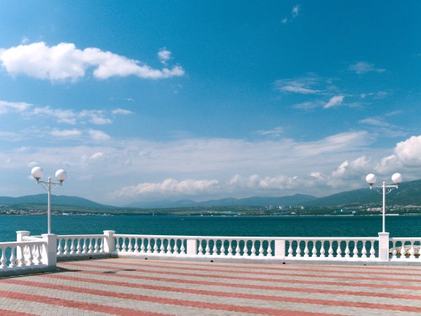 Геленджик набережная вечером