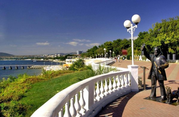 Бухта Геленджик набережная