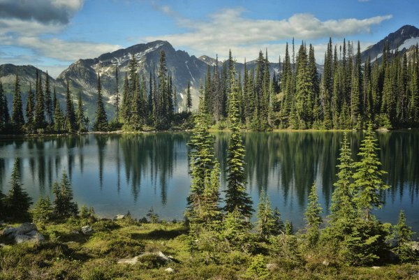 Маунтайн Лейкс