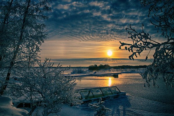Красивый зимний закат