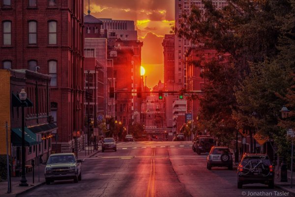 Закат в городе