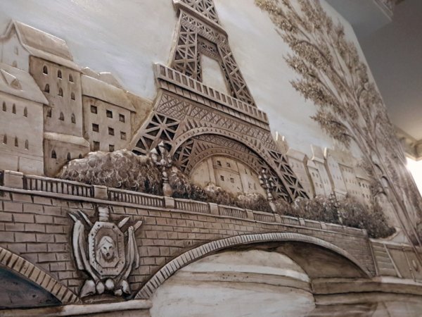 Судаков Сергей барельеф картины улицы Италии