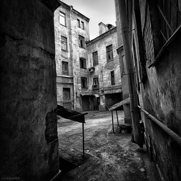 Серый мрачный город