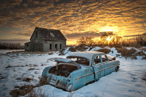 Заброшенная деревня зима