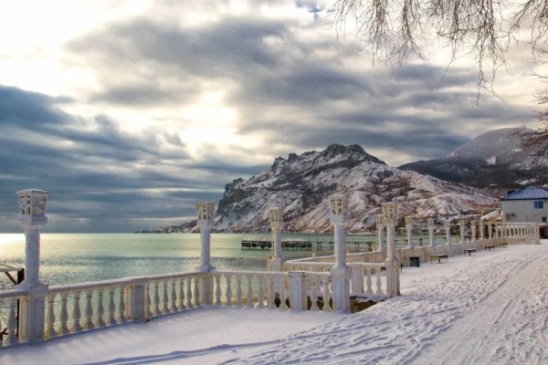 Набережная Коктебеля зимой