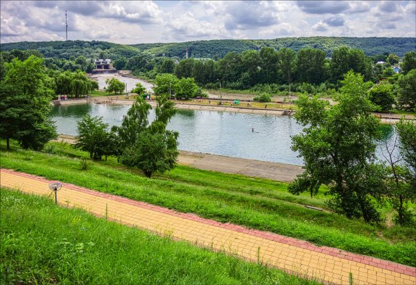 Майкоп бассейн в городском парке