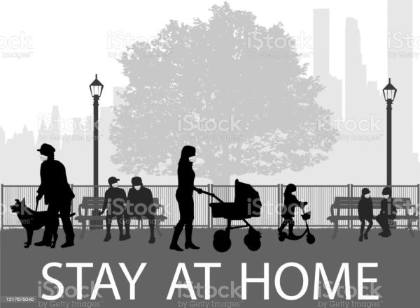 Силуэты людей на улице города