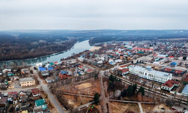 Петровский сквер Павловска Воронежской области