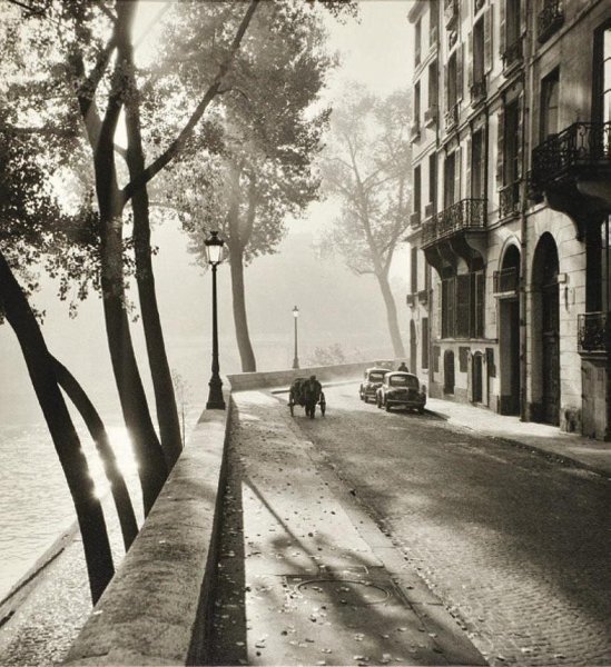 Городской пейзаж черно белый