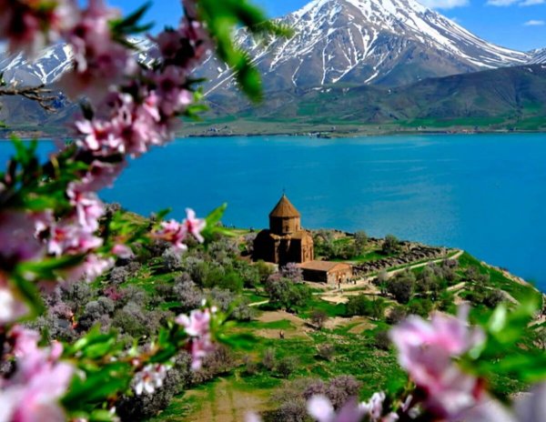 Природа Армении озеро Севан