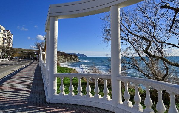 Джанхот бухта голубая бездна