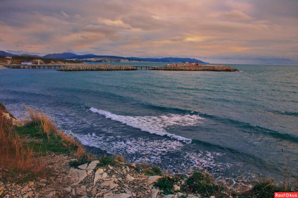 Скала Парус картины