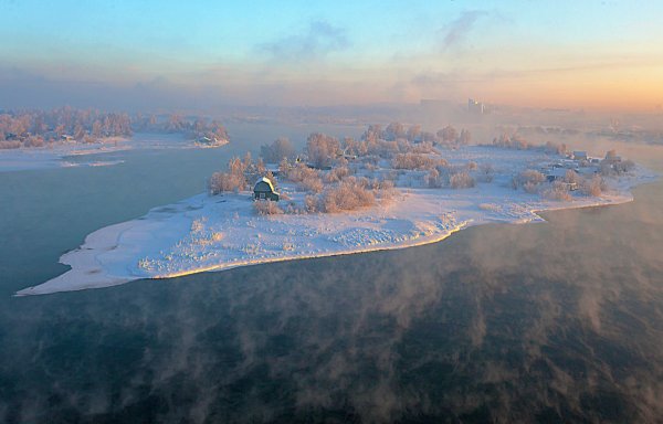 Зима на ангаре