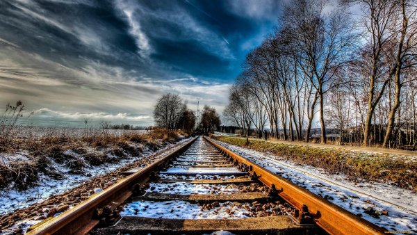 Рельсы зимой