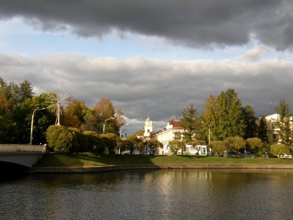 Колпино парк у реки Ижора