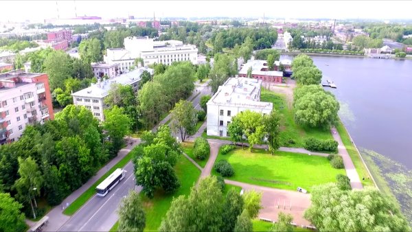 Сквер Володарского Колпино