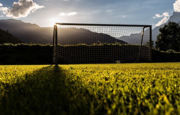 Красивое футбольное поле