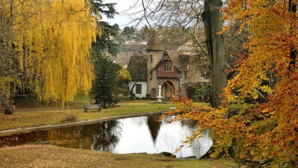 Осенний прудик во Франции