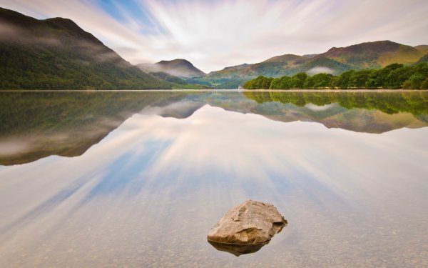 Камни озеро горы