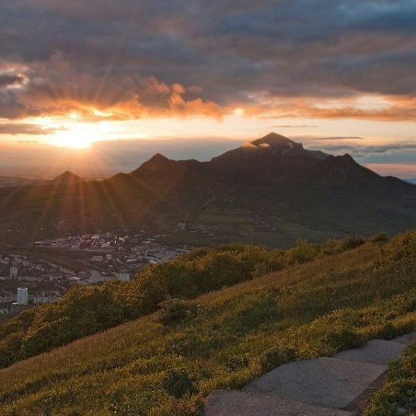 Бештау и Машук горы Пятигорск