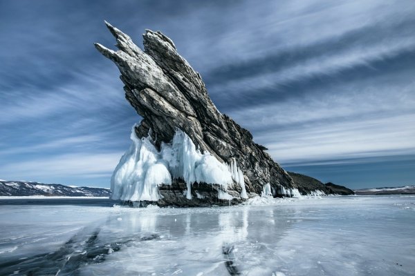 Байкал скала дракон