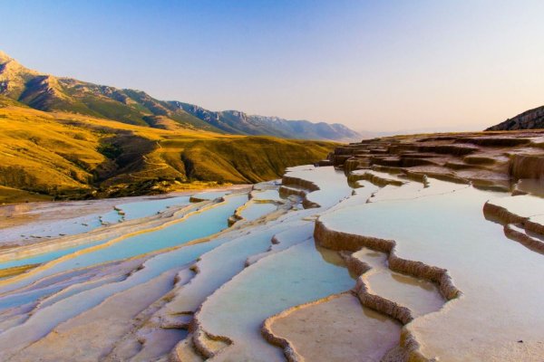 Бадаб-э-сурт, Иран