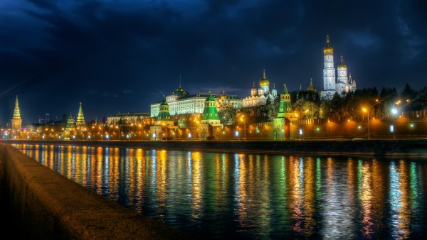 Патриарший мост 2020