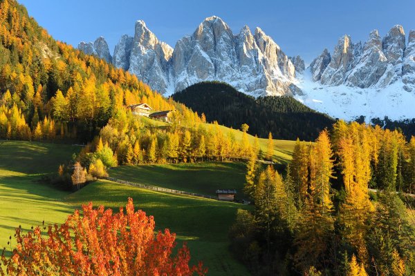 Доломитовые Альпы осень Италия