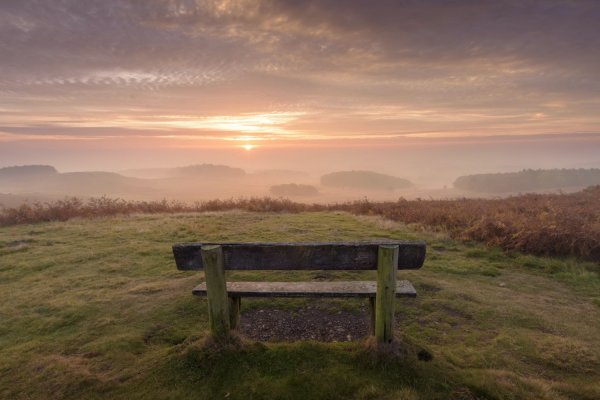 Лавочка на Холме