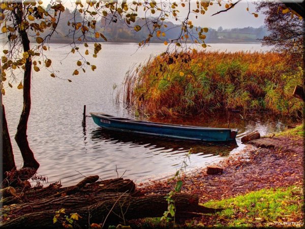 Осенний Плес Волга катер