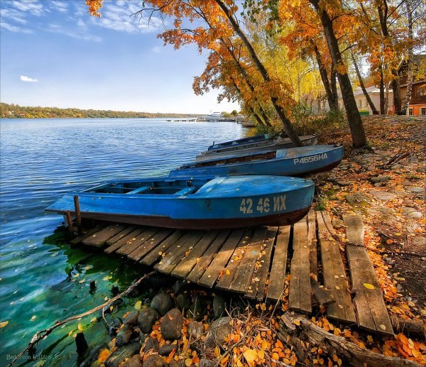 Осенний Плес Волга катер