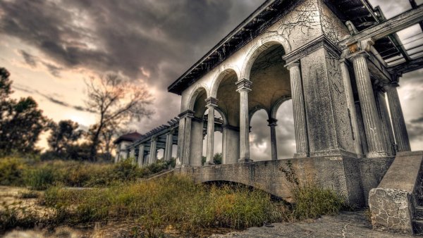 Архитектурные развалины