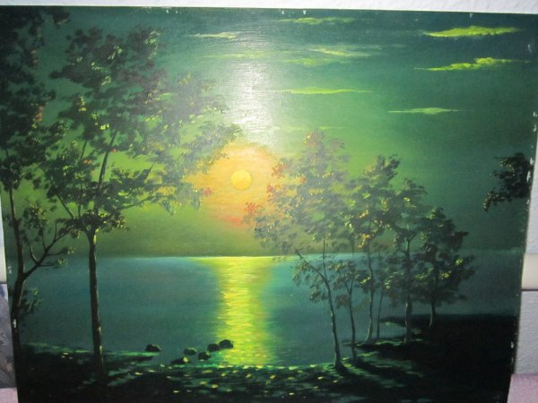 Луна и море