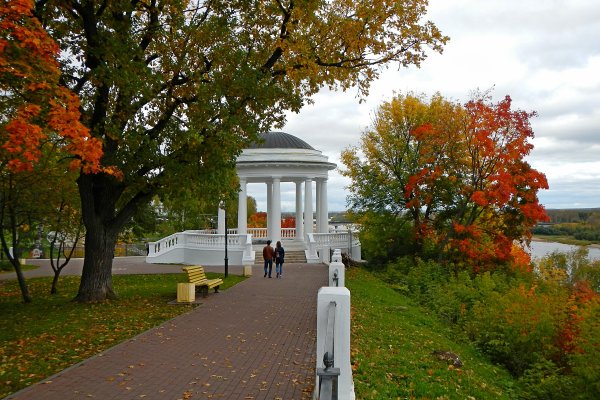 Ротонда в Александровском саду Киров