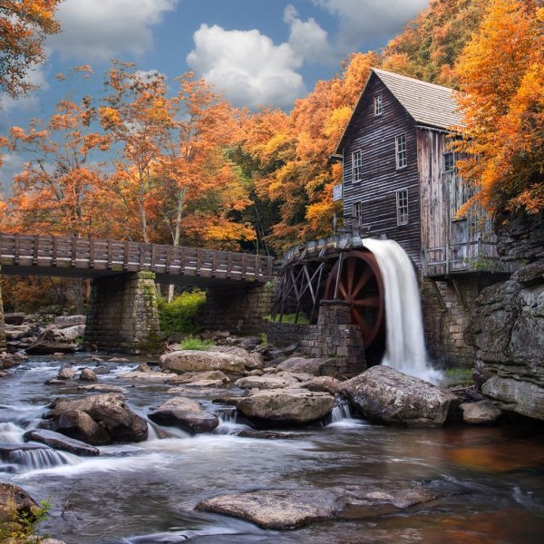 Пейзаж с водяной мельницей