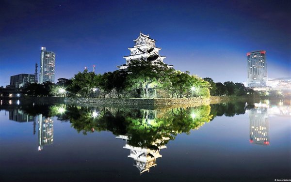 Замок Хиросима Япония